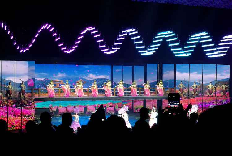 Z6尊龙特种陶瓷有限公司举行2019年炭河古城一日游